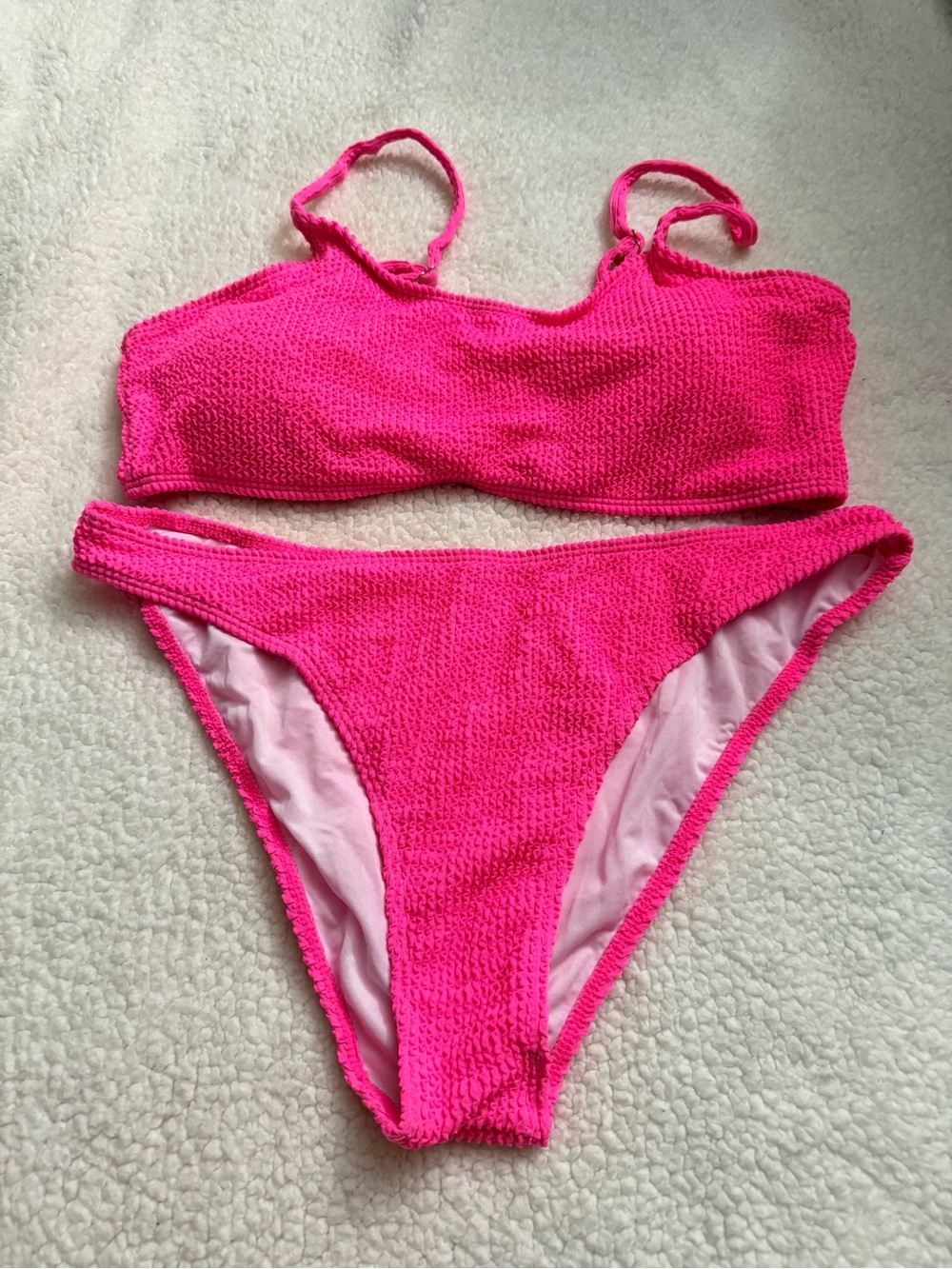 Hot Pink Textured bikini Swimsuit. Size XL